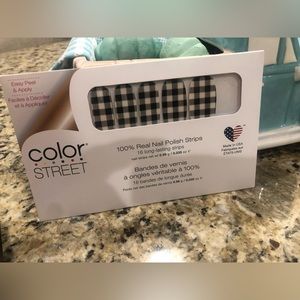 Color Street Plaid About You nail strips